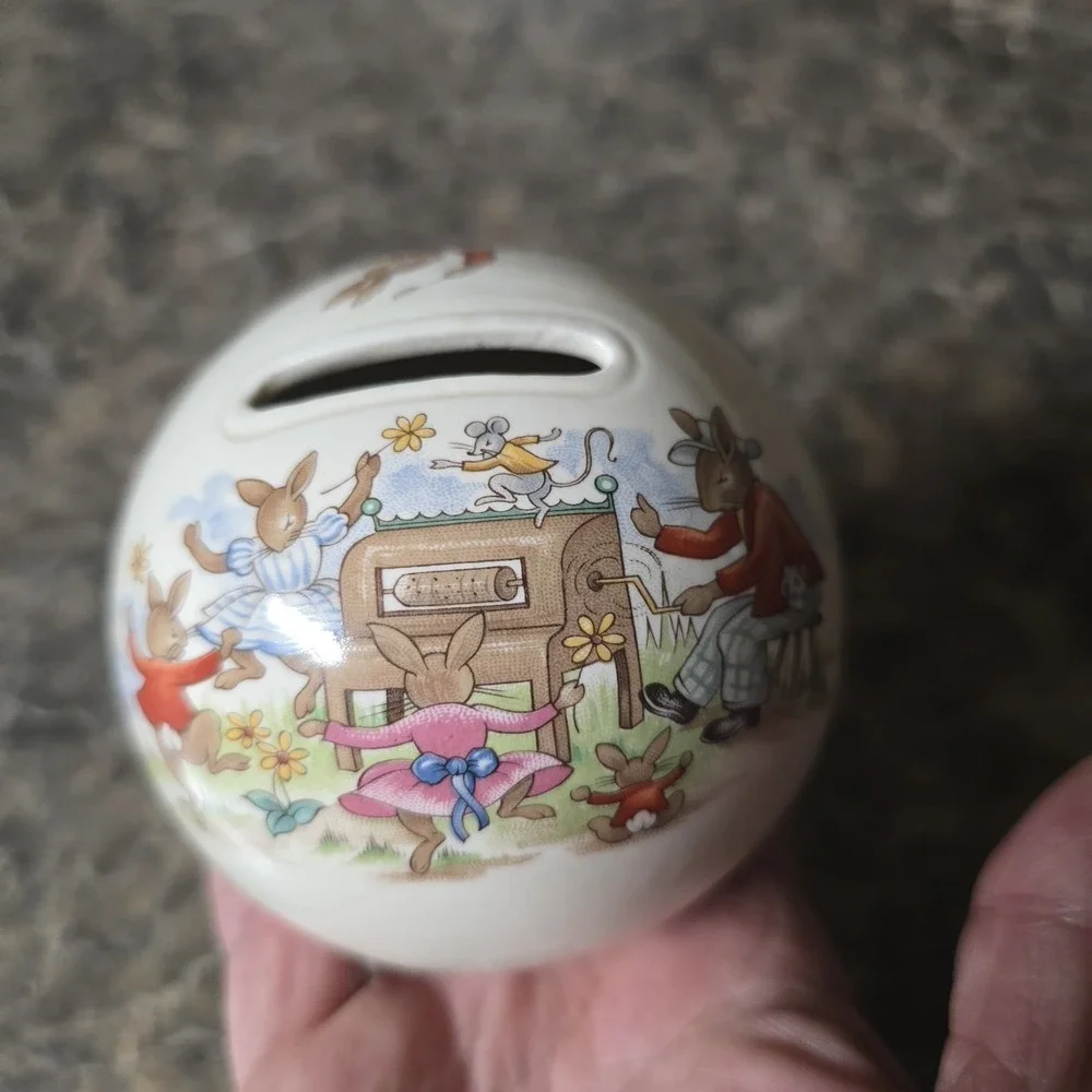 Royal Doulton Bunnykins Money Ball Round Bunny Easter Piggy‎ Bank